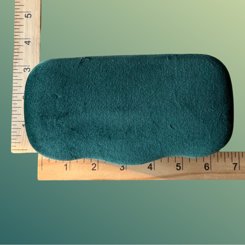 Gucci Velvet Hard Case in Dark Velvet Green and Pink Interior - NWT - Picture 9 of 9